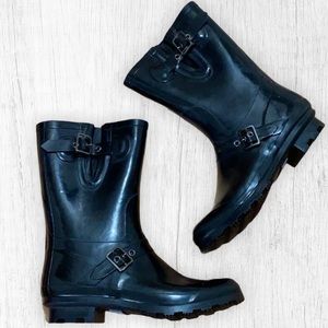 NWOT! Black Buckle Rain Boots